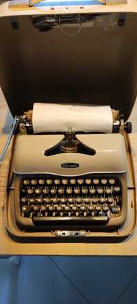 Maszyna do pisania triumph