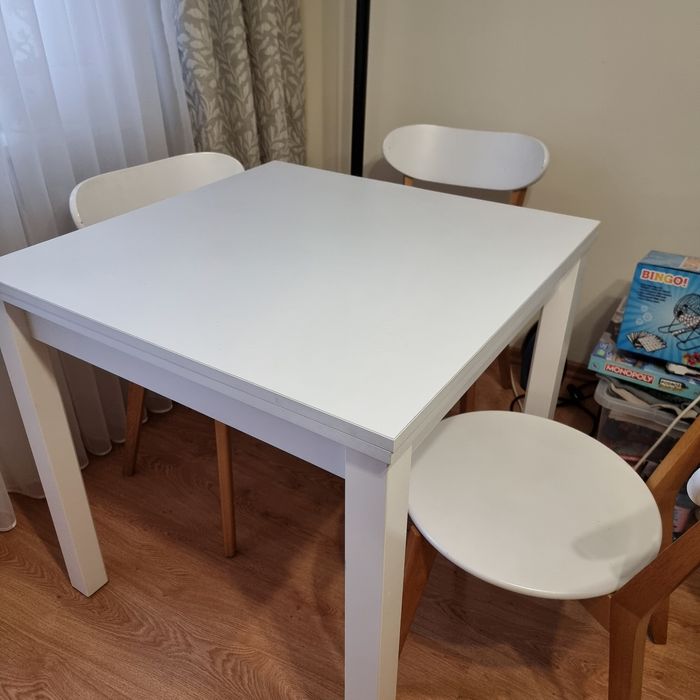 Stół rozkładany 80x80 (160x80) + 4 krzesła