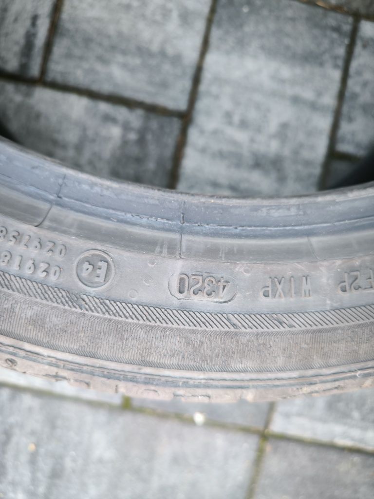 Opony Barum R18 245/40