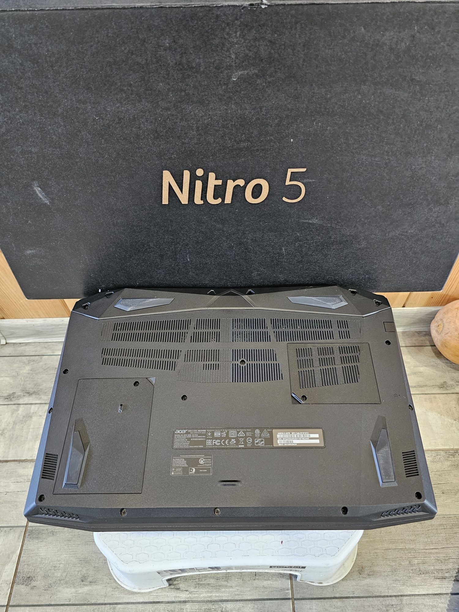 Acer Nitro 5 15.6"FHD/i5 8250U 3.4GHz/MX 150/DDR4 12GB/SSD 256GB