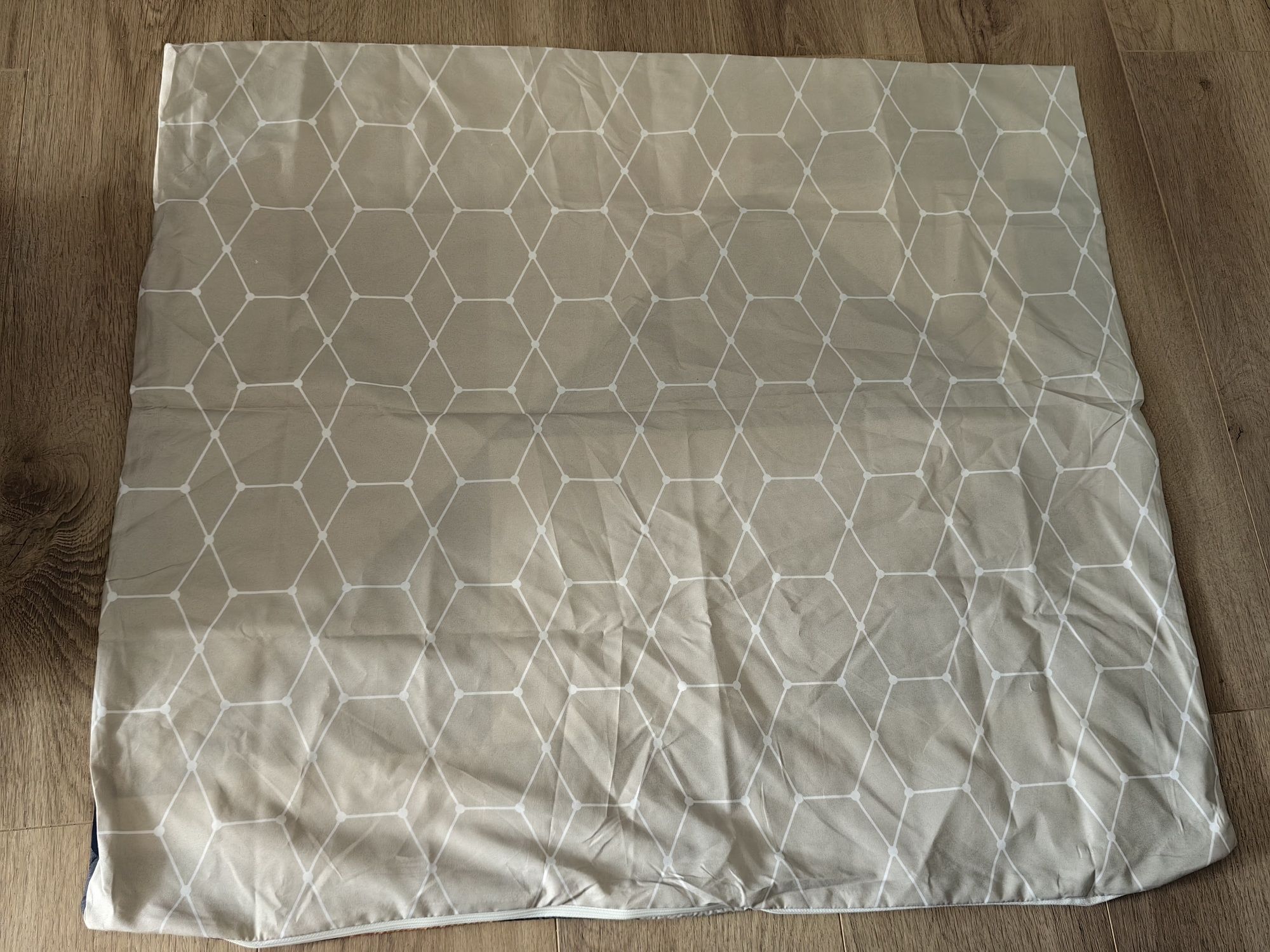 3 dwie poszewki 70x80 na poduszkę