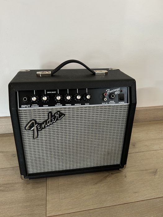 Amplificador Fender Frontman 15G
