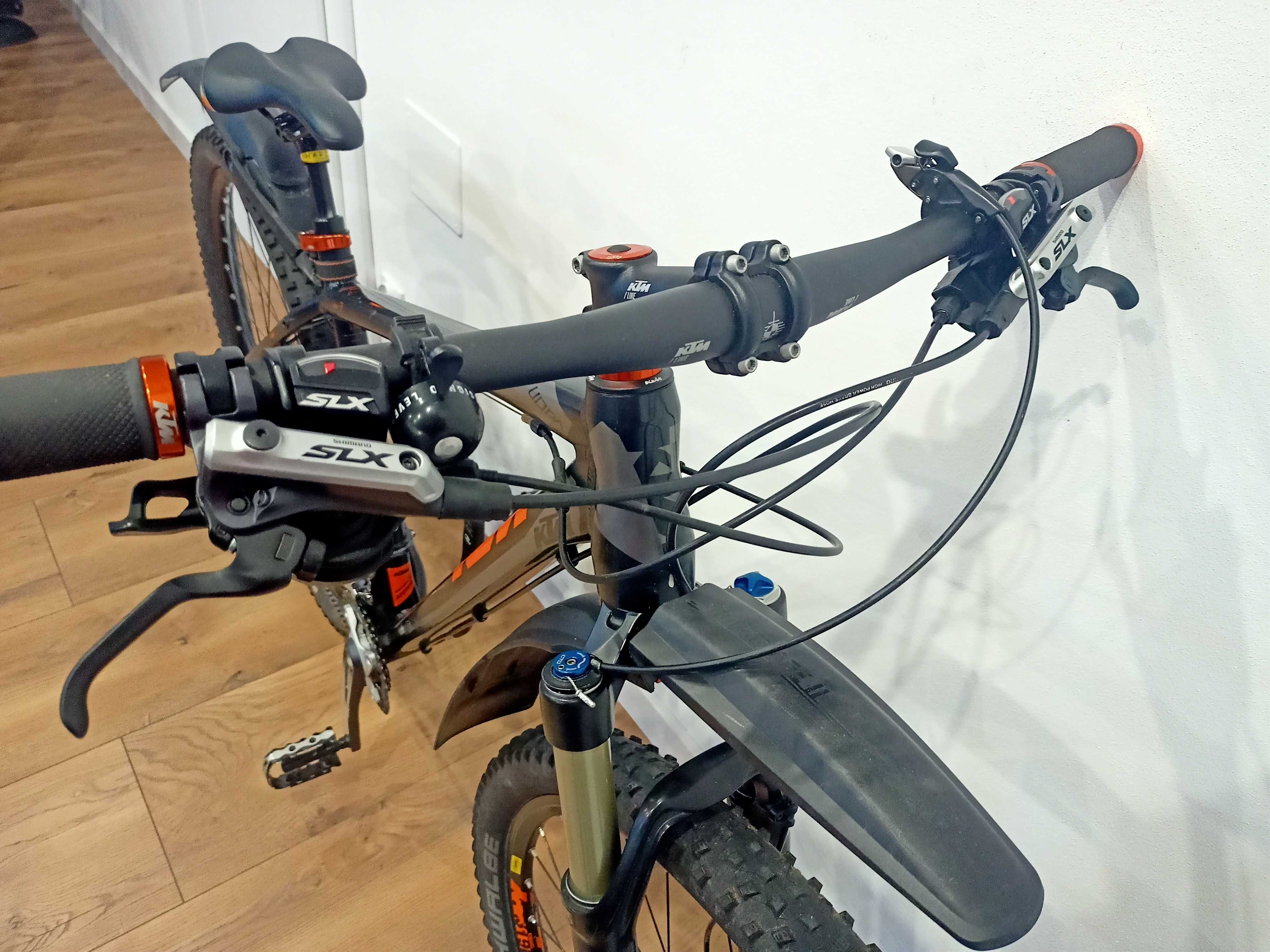 KTM Ultra Race 29" fox/slx/xt. Cube Trek