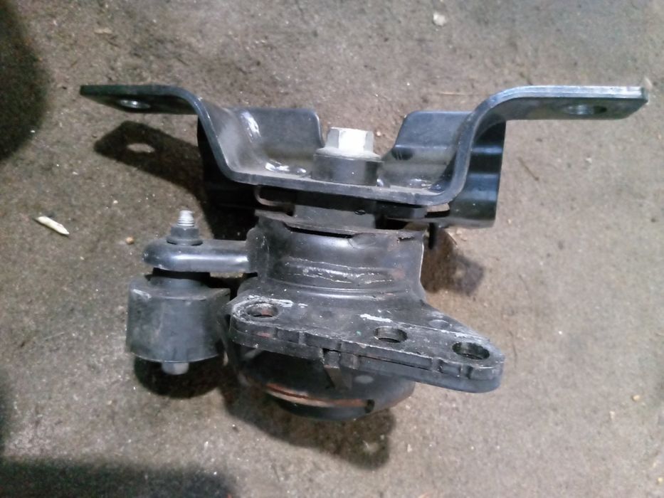 Ford C-max hybird подушка двигуна права, ліва.