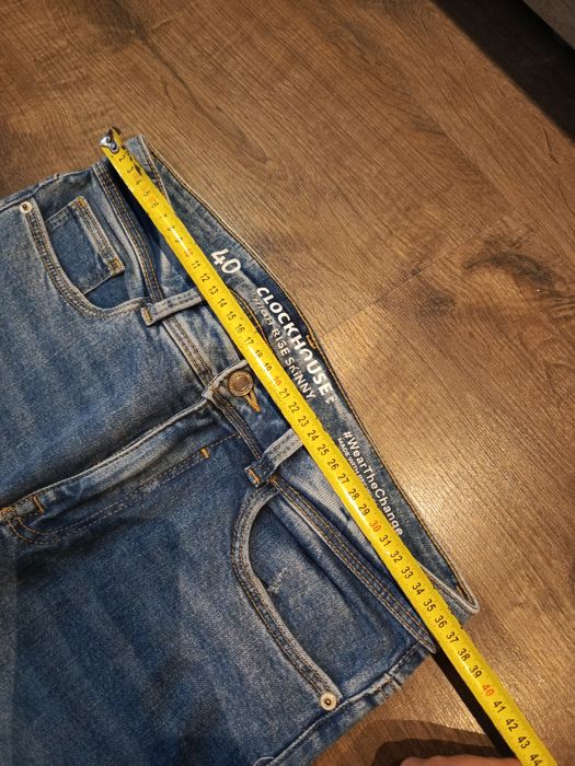 Jeansy c&a + czerwona koszulka