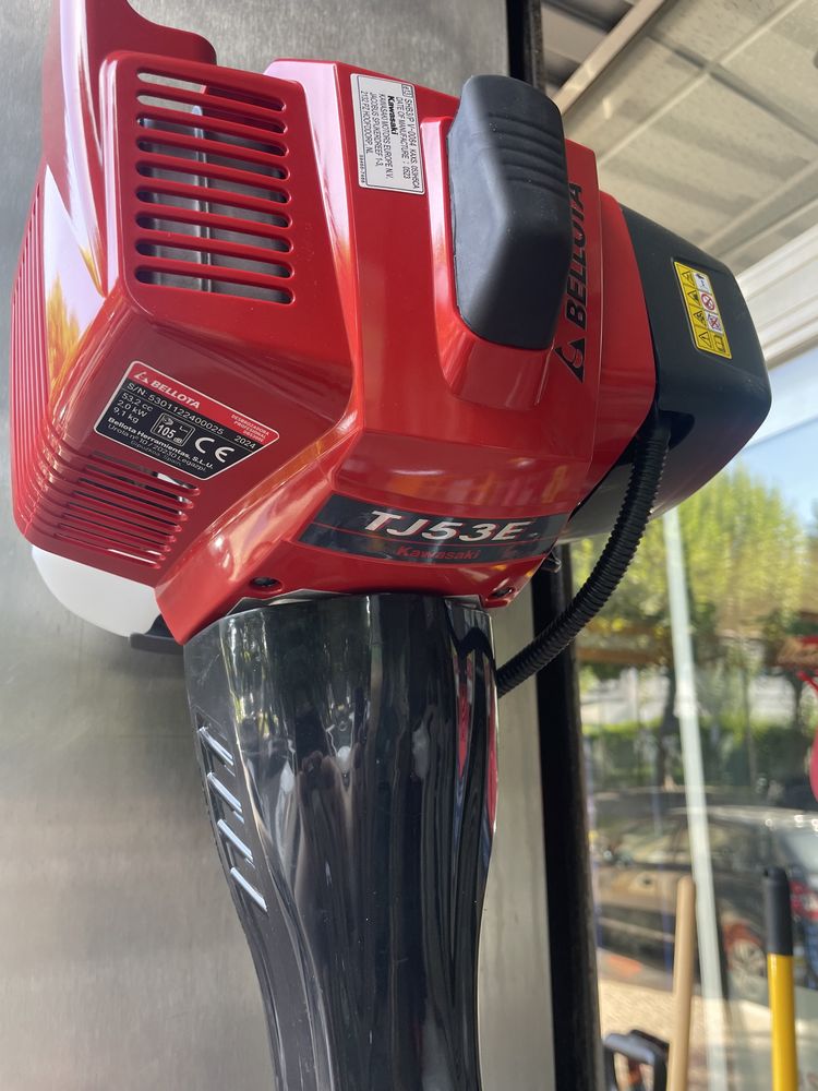 ROÇADORA KAWASAKI TJ53E PROFISSIONAL ANTIVIBRAÇÃO