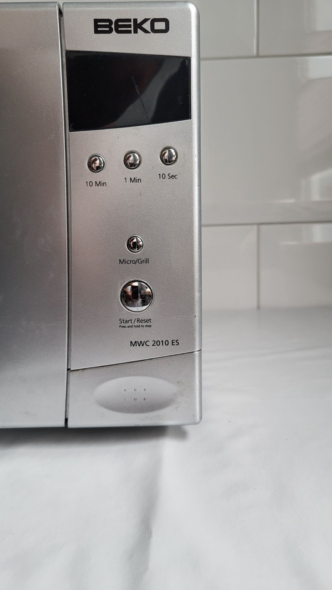 Kuchenka mikrofalowa mikrofalówka BEKO
