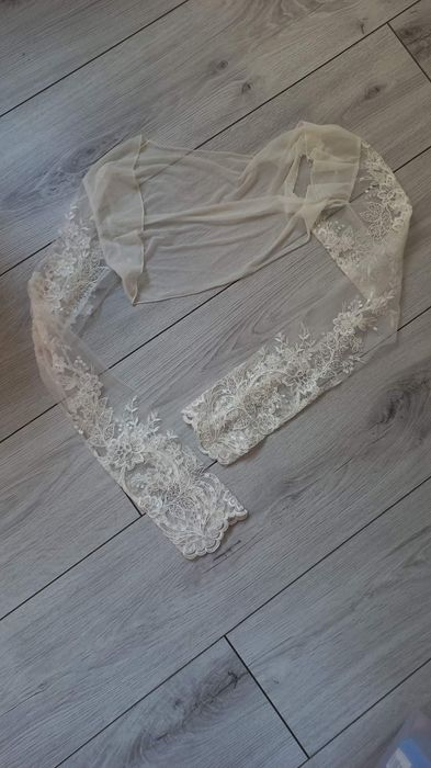 Piękna suknia ślubna