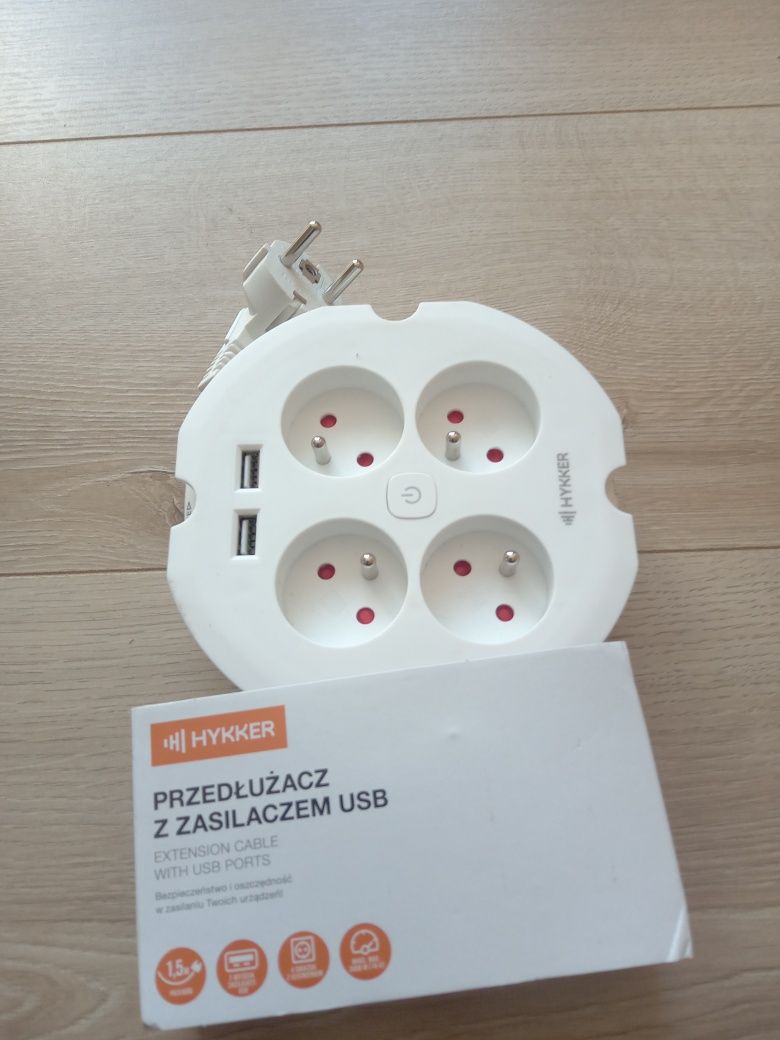 Przedłużacz z zasilaniem usb