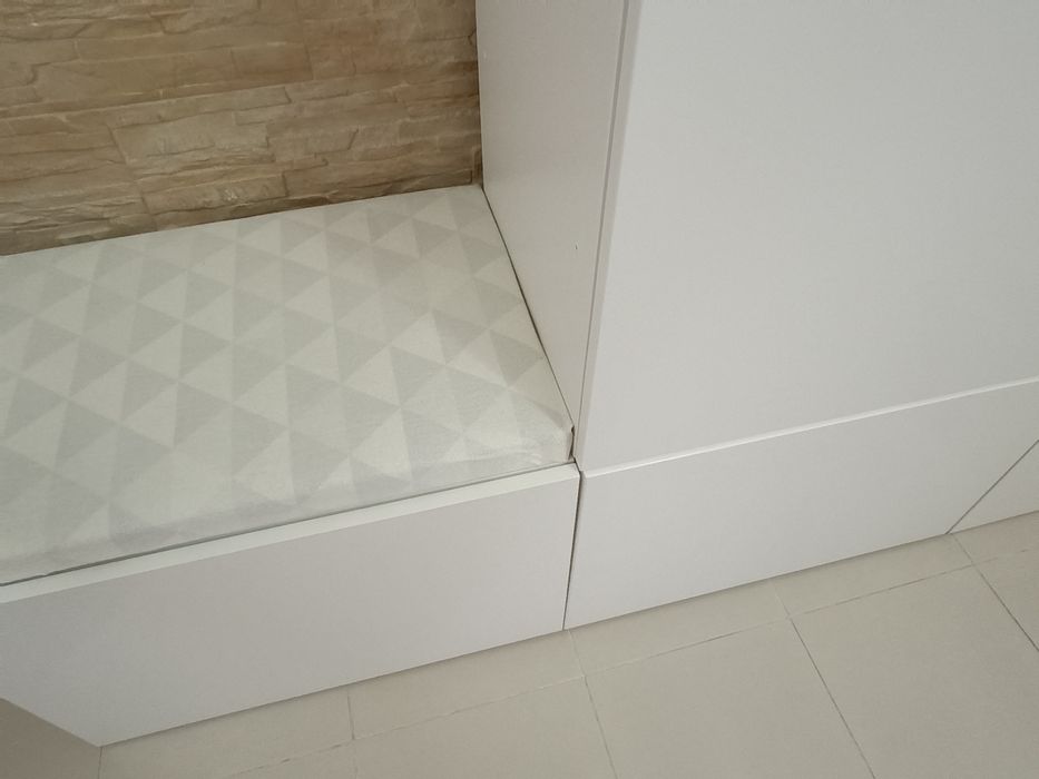 Conjunto de Armários brancos