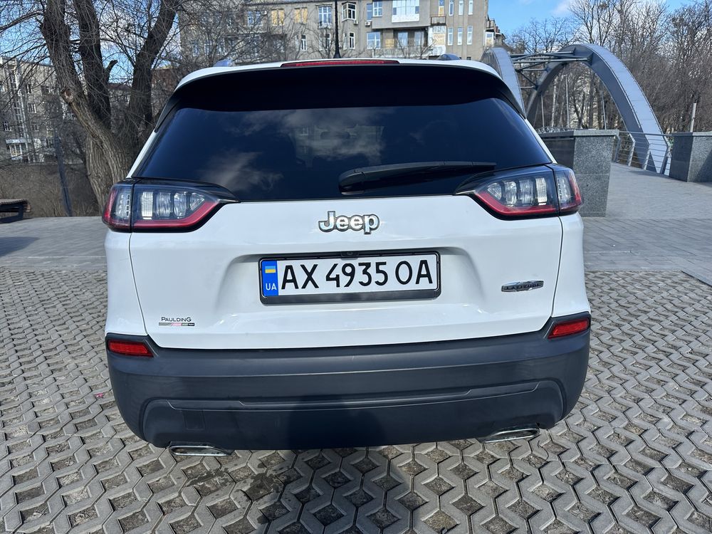 Jeep Cherokee, 3.2,  2018 року