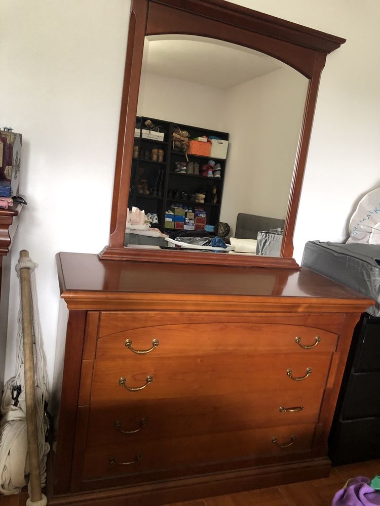 Conjunto Mobilia quarto madeira macica