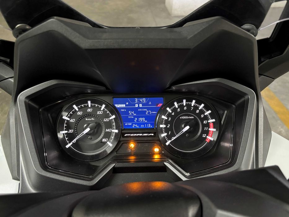 Honda Forza 125 Como Nova (2.199Km.)