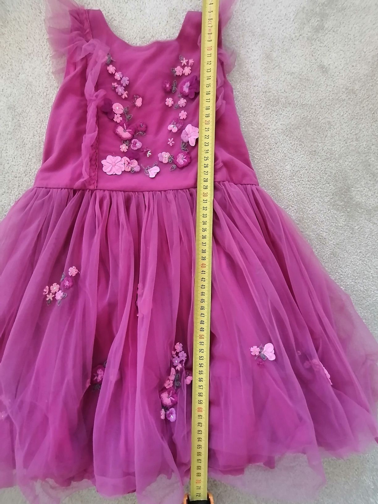 Elegancka różowa sukienka z haftami NEXT r. 122