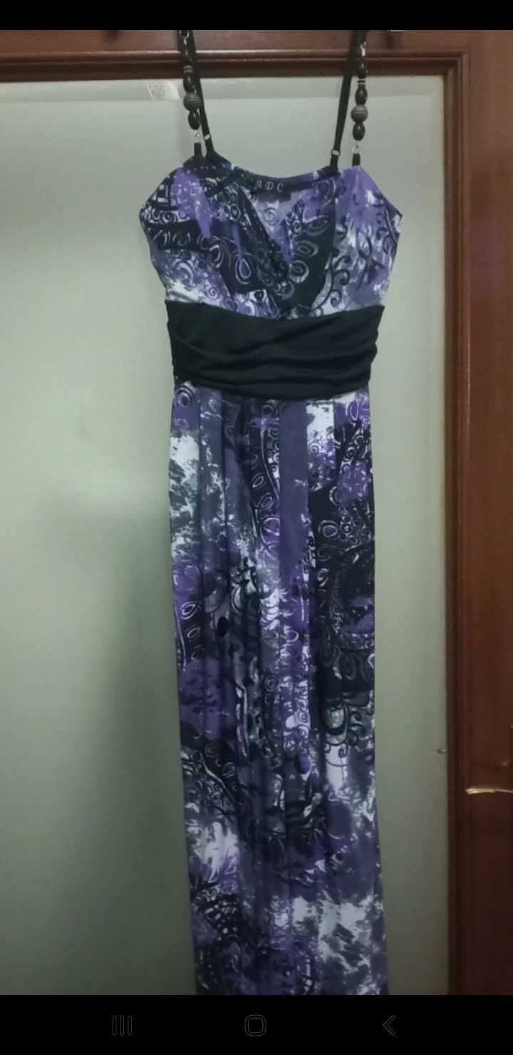vários vestidos de verão