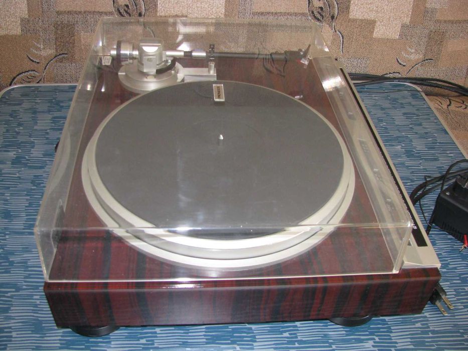 Gramofon Pioneer PL-707