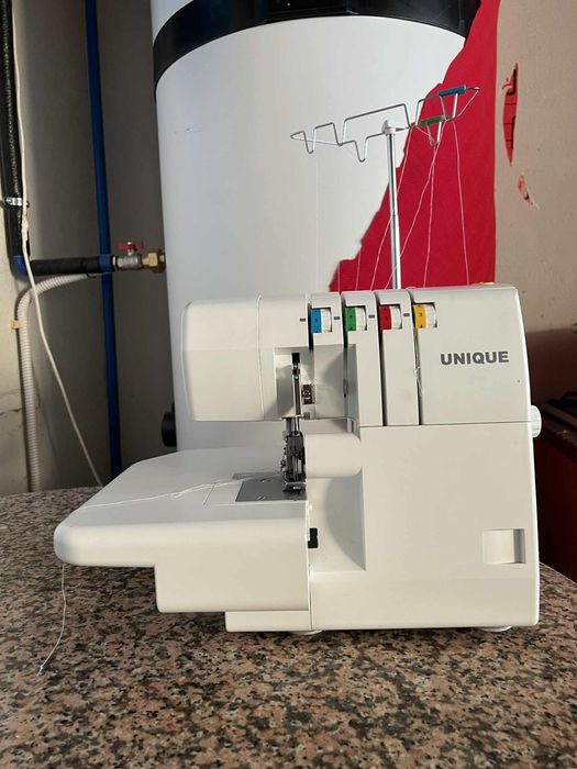 Maquina corte e cose