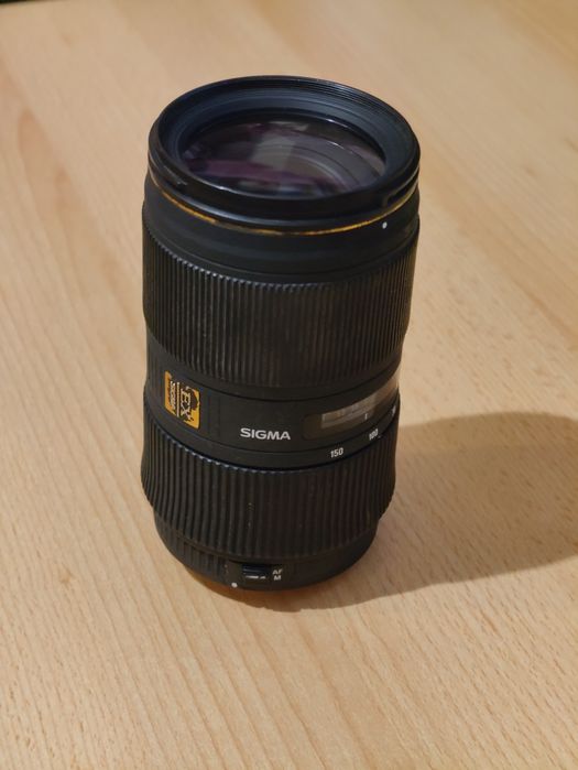 Obiektyw Sigma 50–150 mm f/2.8 APO DC HSM - mocowanie Canon EF-S