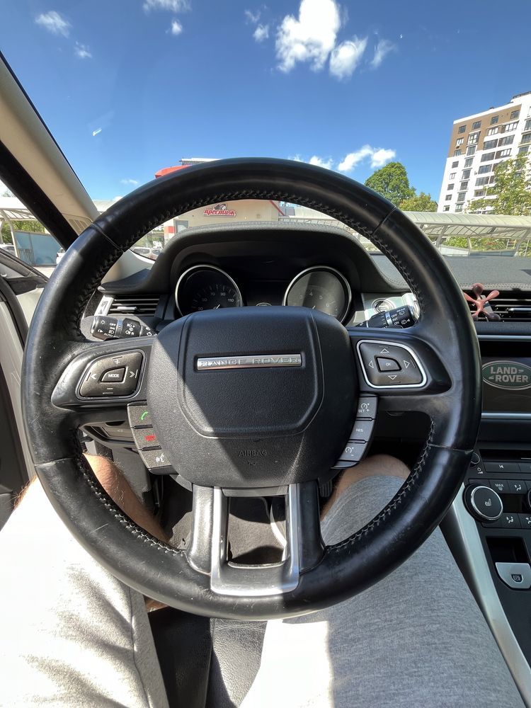 Land rover range rover evoque 2013 року. 2.0 бензин