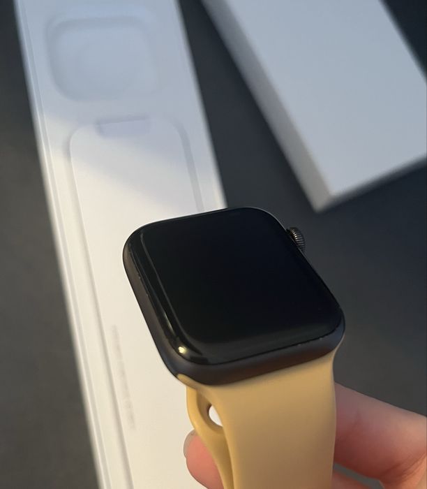 Apple Watch SE 44mm