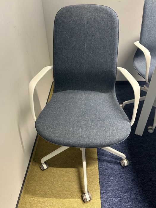 krzesła biurowe IKEA tapicerowane