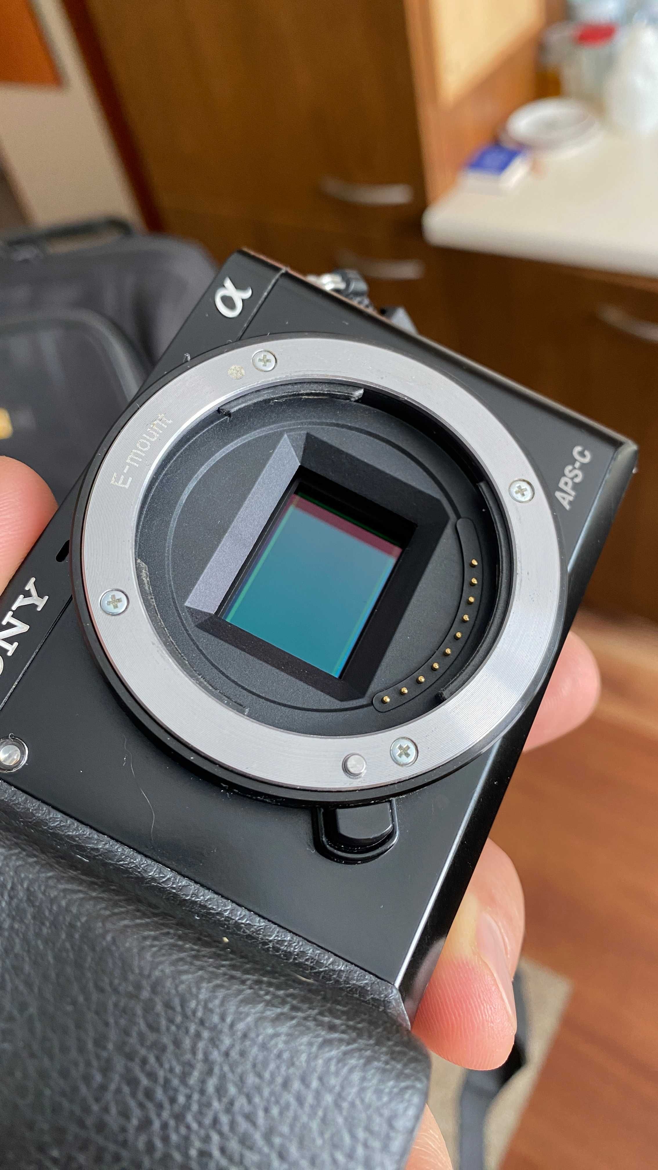Sony A6000 (body) bezlusterkowiec, niski przebieg