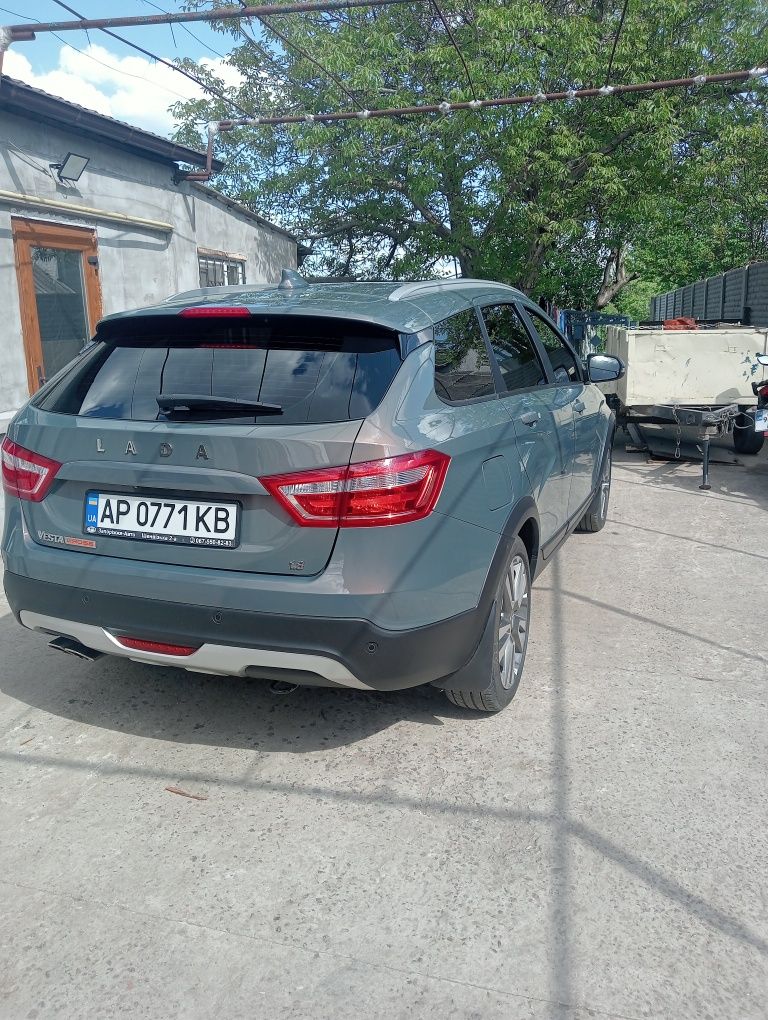 Продам LADA Vesta CROSS