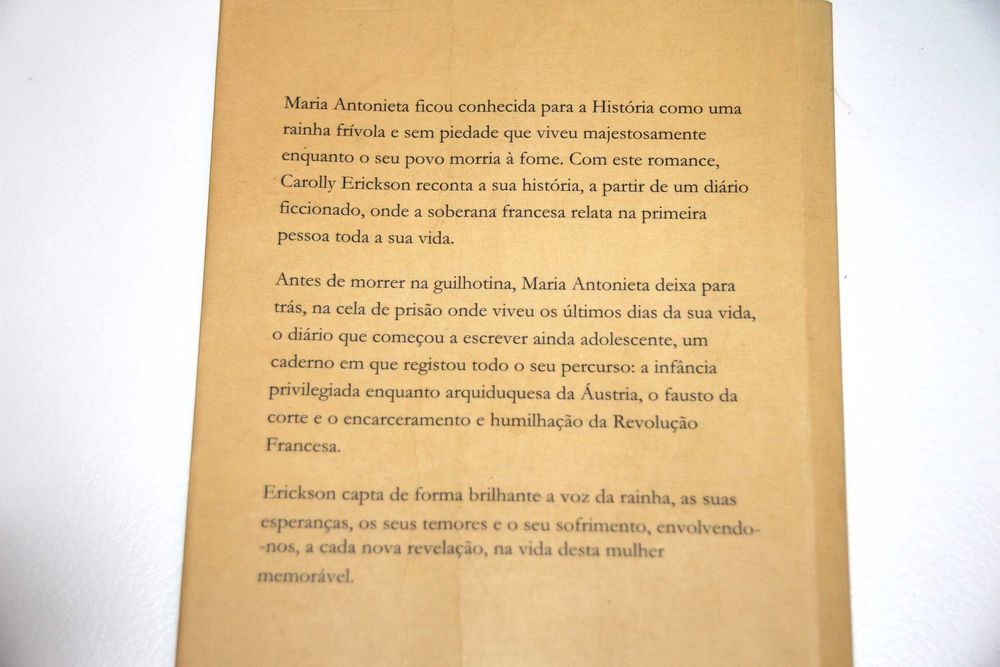 O Diário Secreto de Maria Antonieta, a rainha frívola. Completa/Novo.