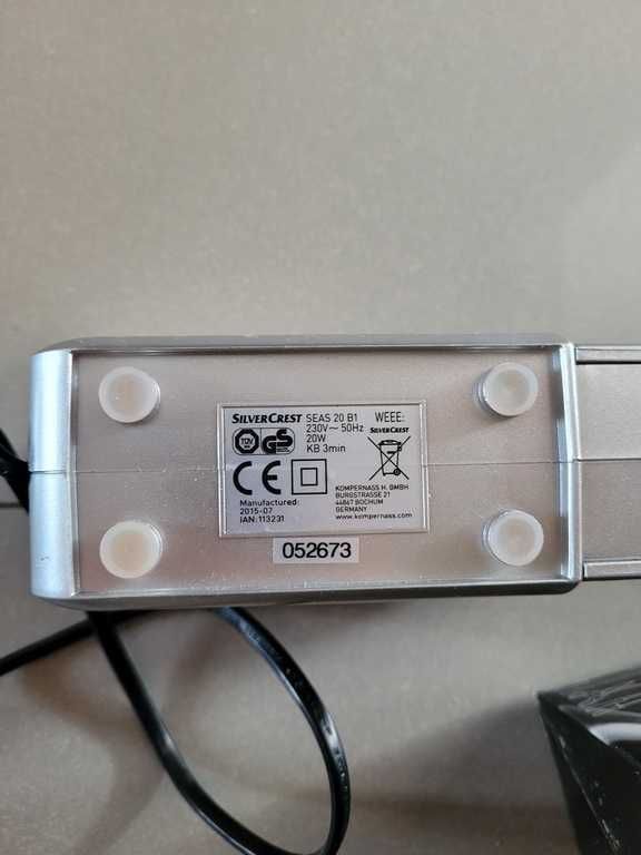Elektryczna ostrzałka do noży nożyczek