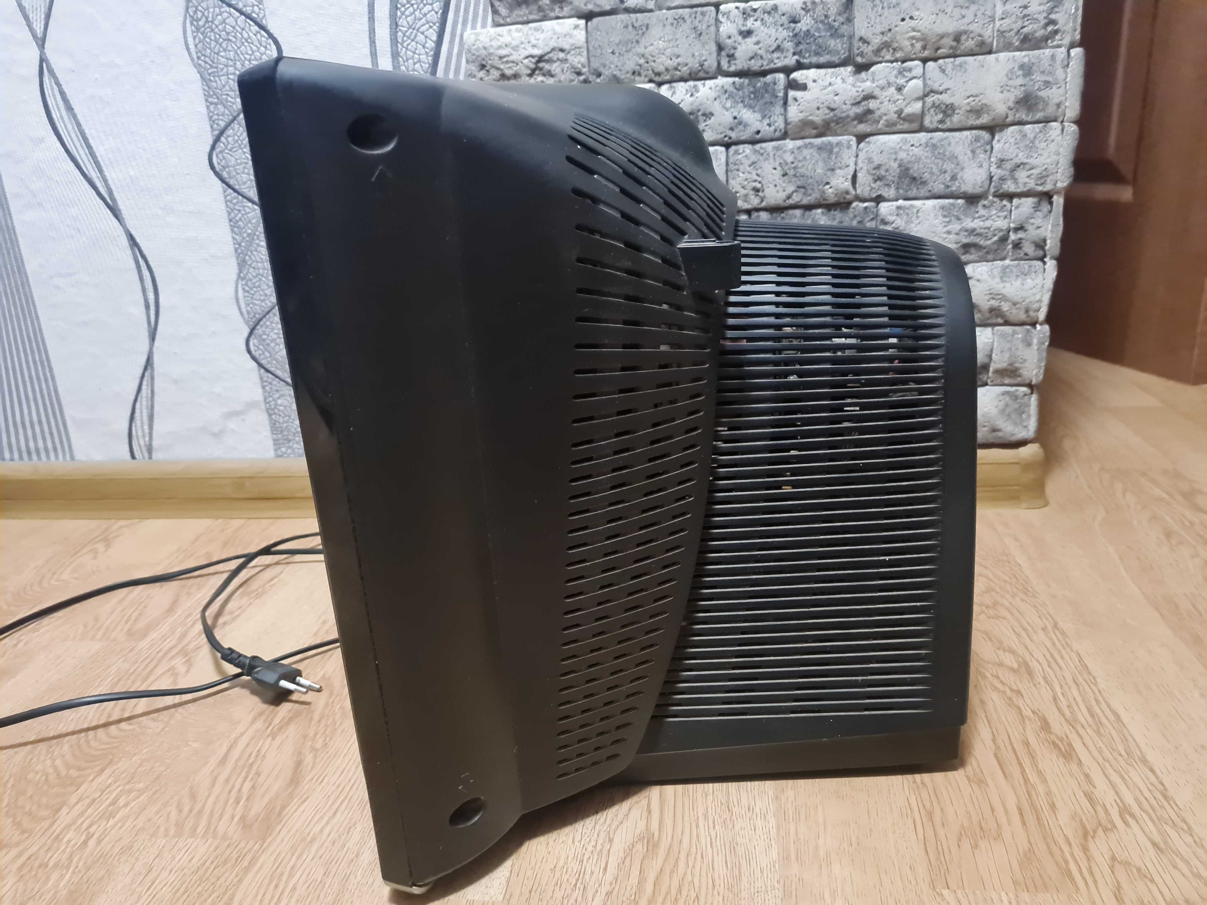 Телевізор LG 14FU7RB з кріпленням