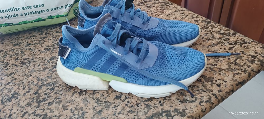 Tênis adidas 44.5