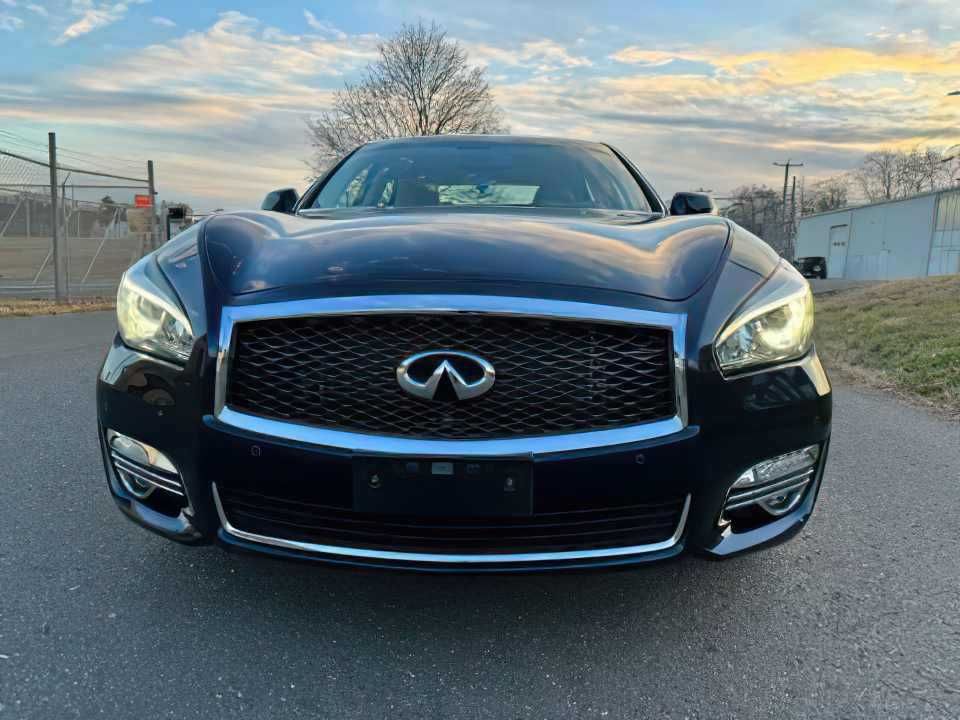 2018 Infiniti Q70