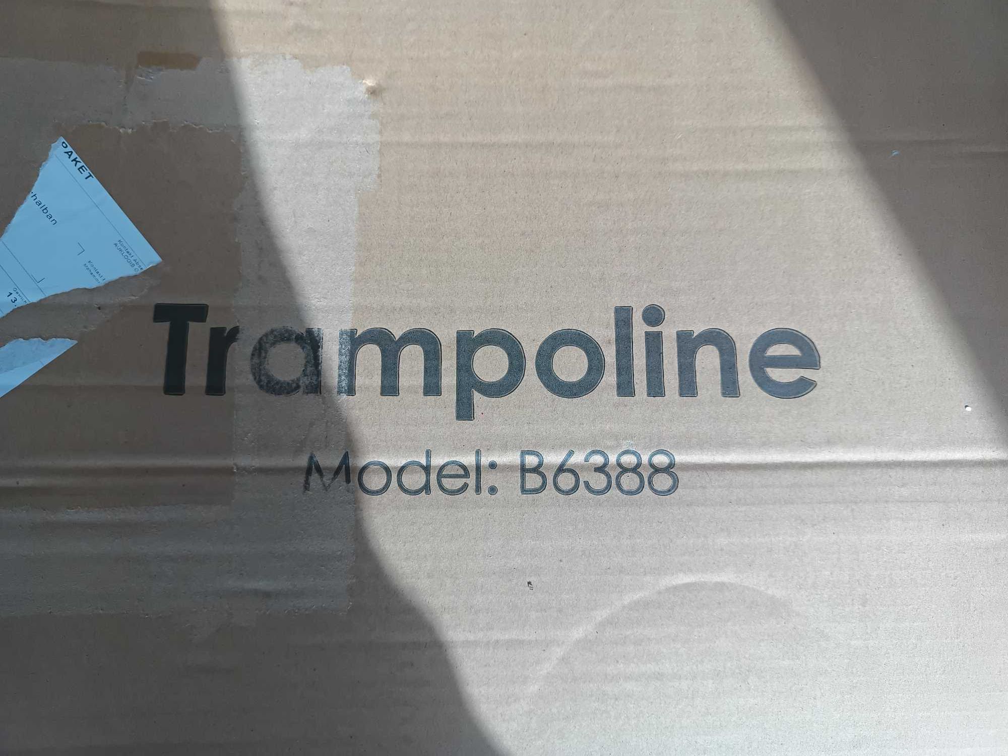Trampolina Model B6388