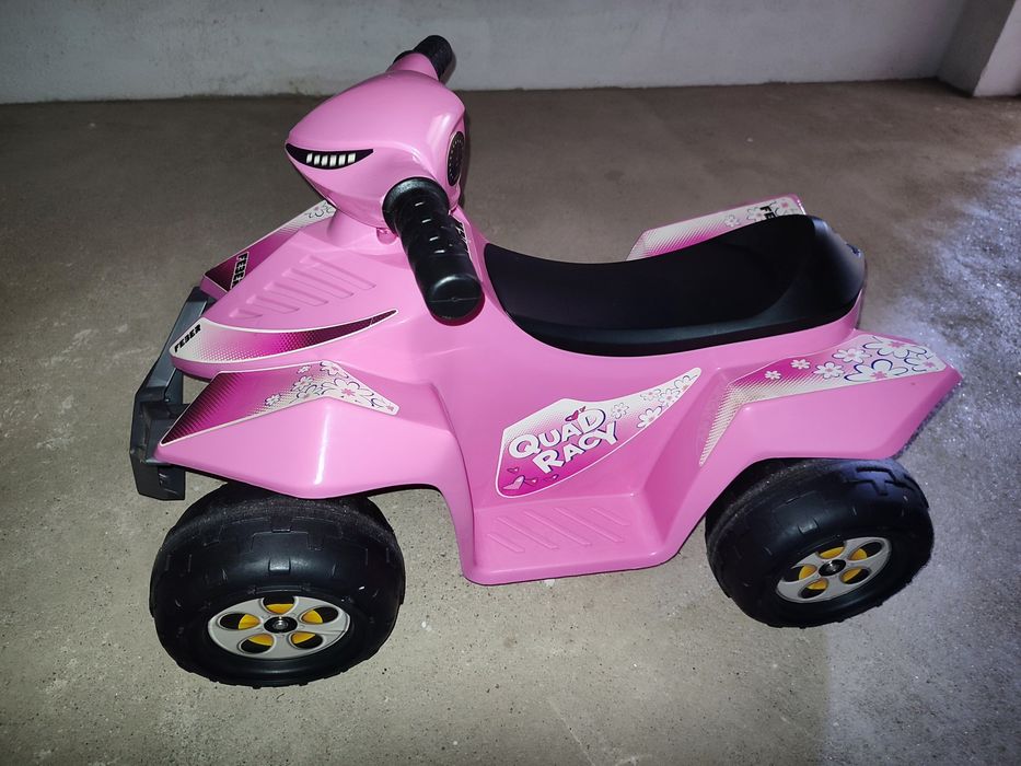 Moto quatro criança