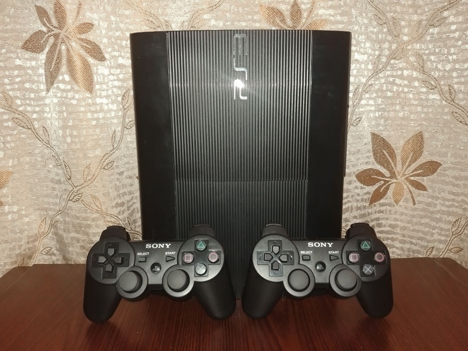 Ps3 Super Slim 500gb + 45 игр + 2 джойстика