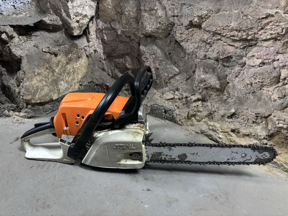 Piła pilarka STIHL MS 231/C.