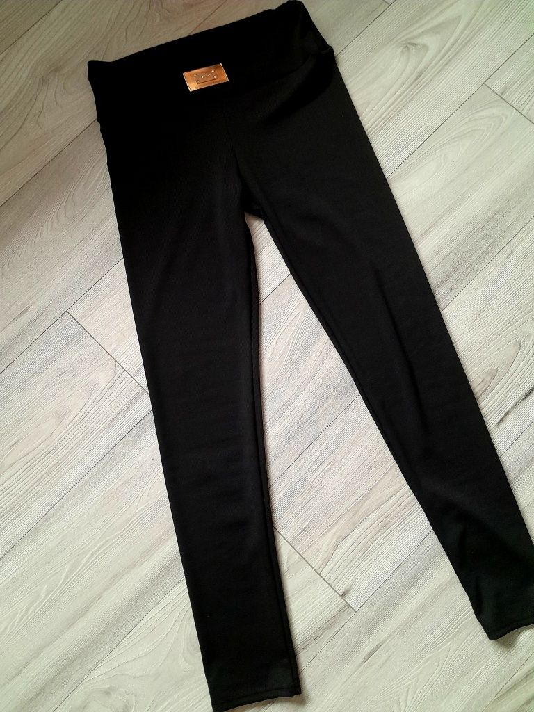 Legginsy prążkowane nowe