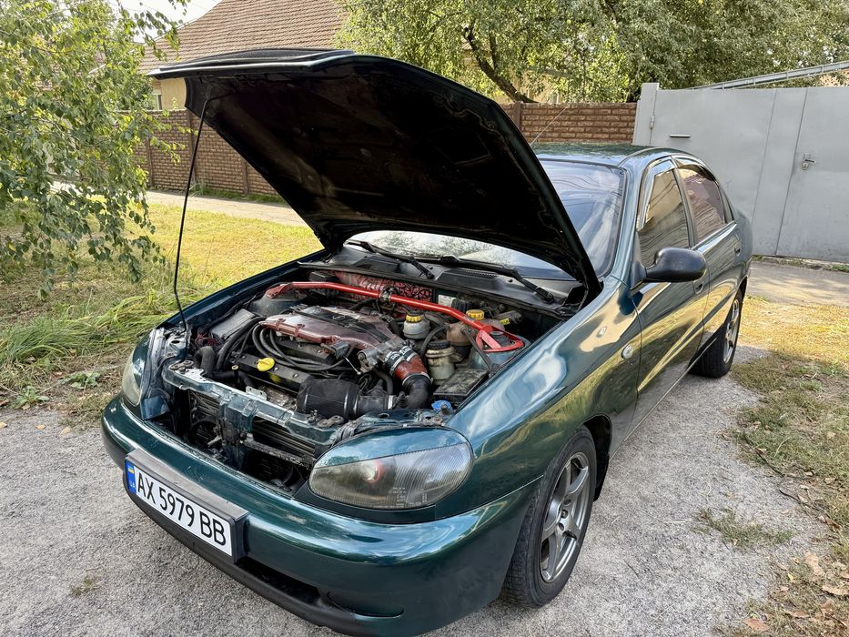 Daewoo Lanos 2.5 V6 Opel x25xe