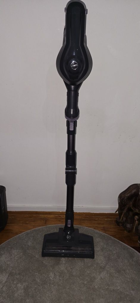 Aspirador vertical Hoover com fatura e garantia