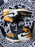 Jordan 1 High OG Taxi 43 EU / 9,5 US