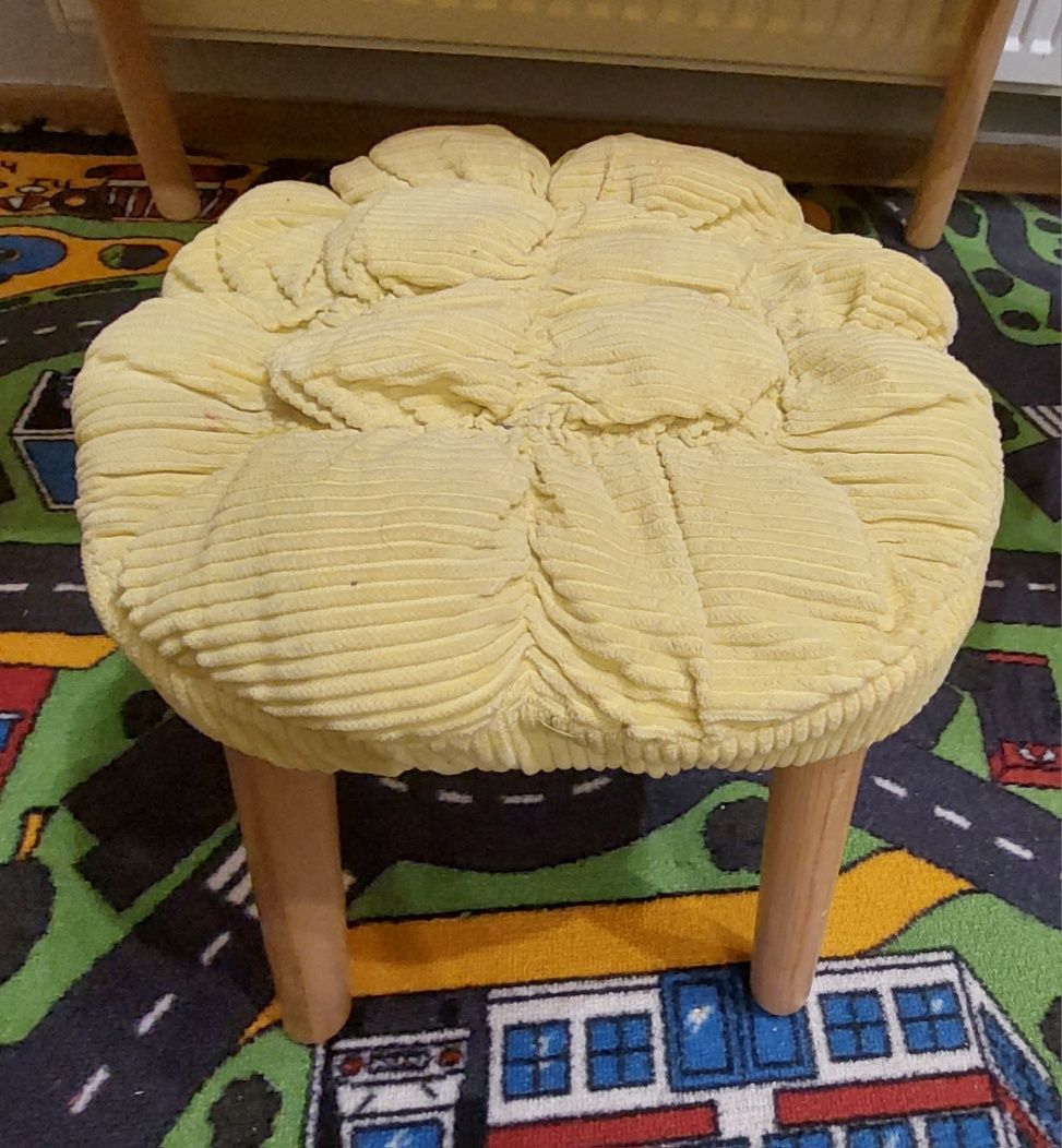 Stolik ze stołkiem Ikea