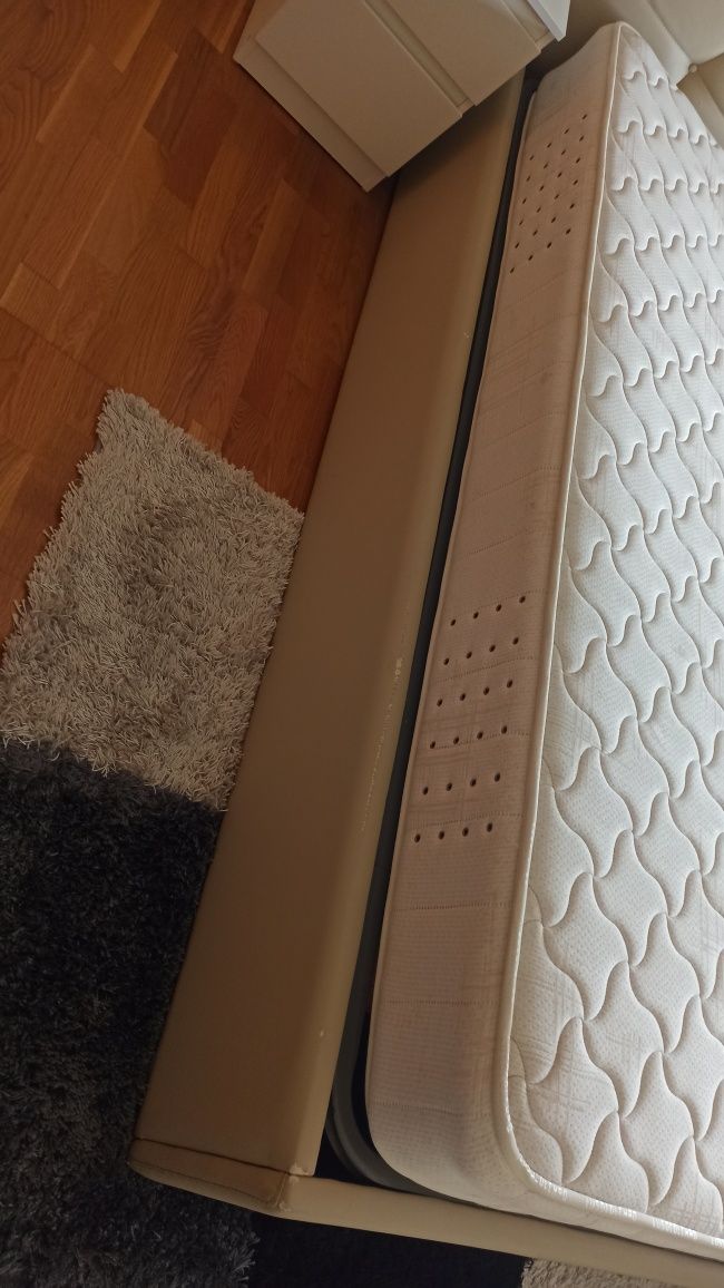 Cama de casal completa+estrado+colchao