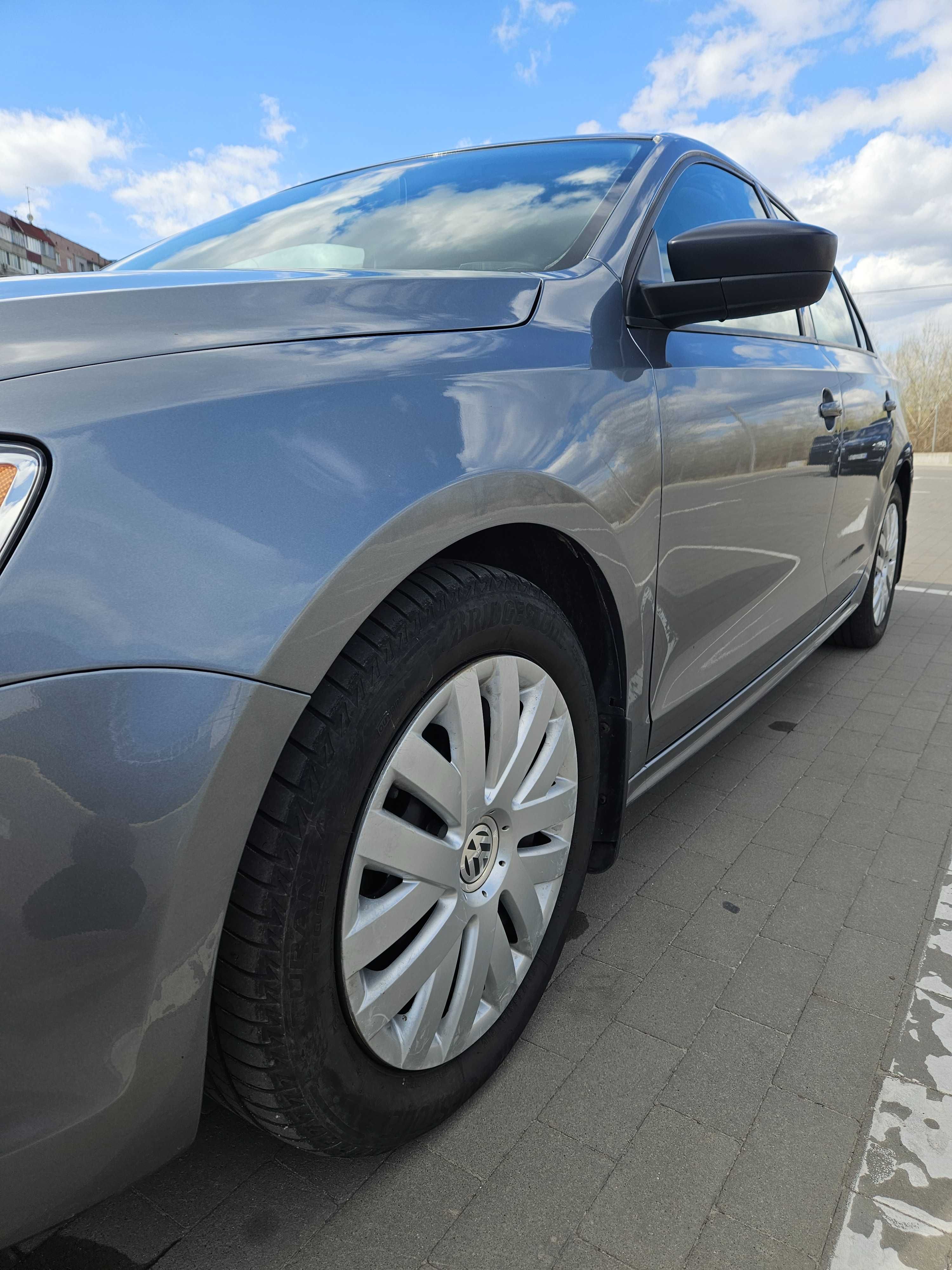 Volkswagen Jetta 2012 року