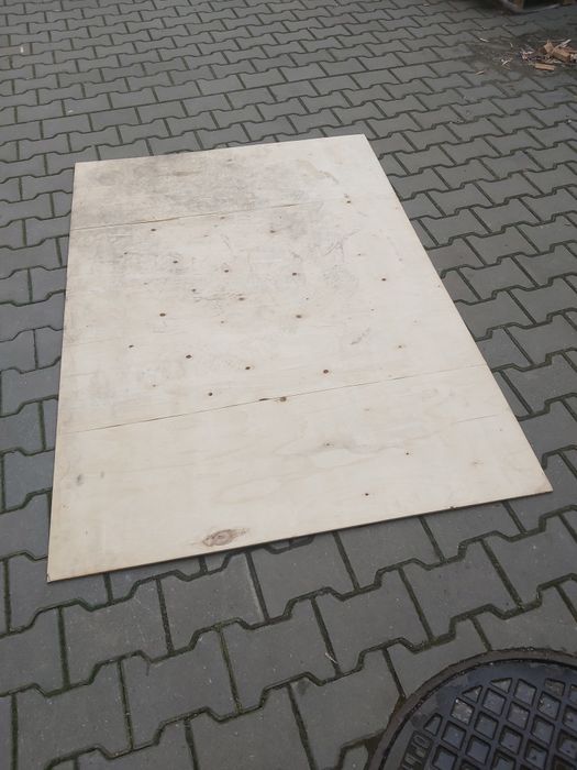 Sklejka 18 mm w arkuszach 165x114 cm