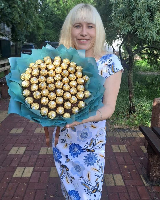 Букет з цукерок Ferrero Rosher