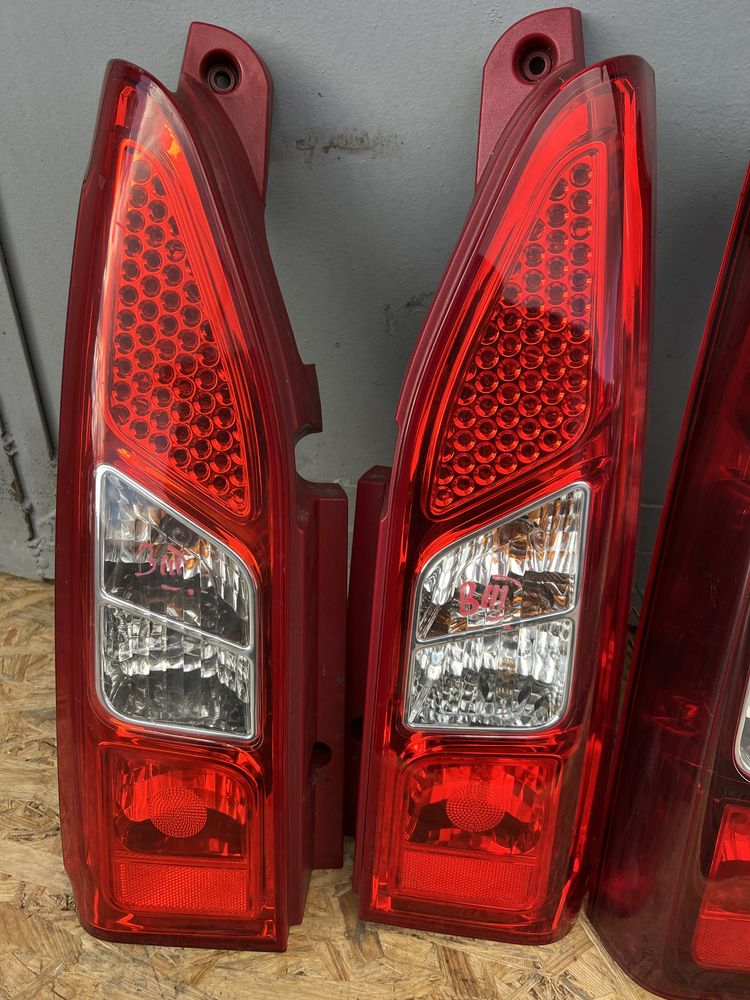 Citroen berlingo peugeot partner задні стопи.