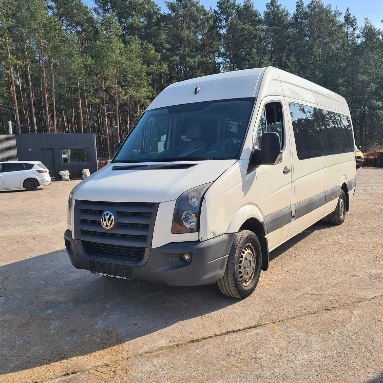 Crafter 2,5 TDI osobowy,sprowadzony z DE  26990zł netto 180tys kilm.