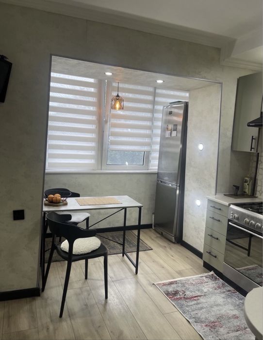 Продаж трикімнатної квартири