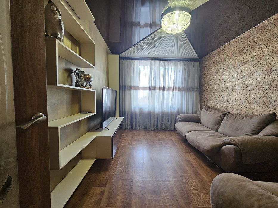 Сдам 3х ком квартиру Зубенко 25 м.Студенченская.L