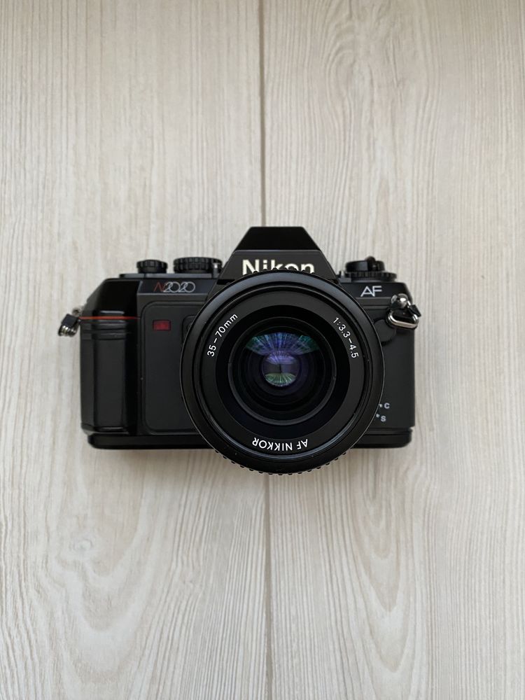 Nikon N2020 body плівкова камера